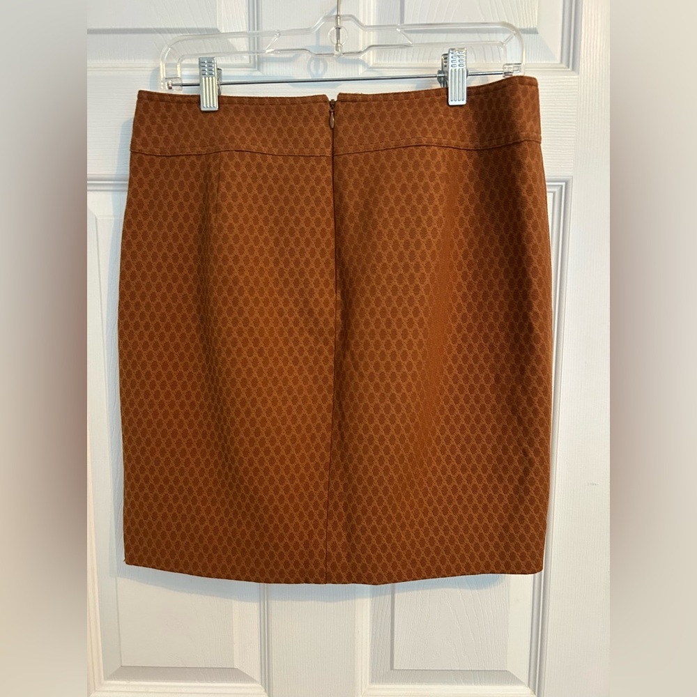 Etcetera Nutmeg Brown Horse Bit/Gold Accents - Picture 5 of 9